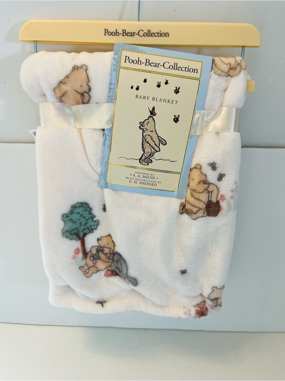 Winnie the Pooh Bear Collection Baby Blanket Pooh Piglet Eeyore Honey Pot Bees